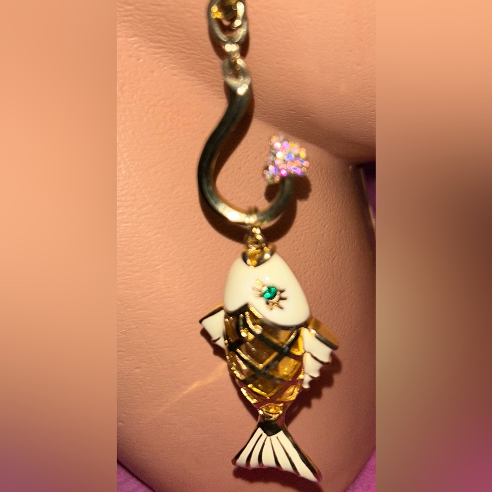 Hook Fish nice catch vintage Betsey Johnson long charm necklace rhinestone  N75